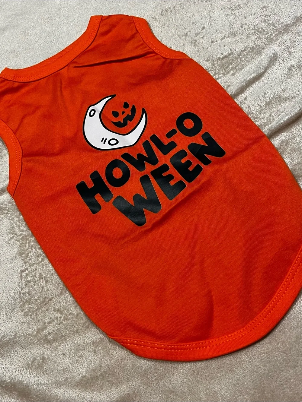 Dog Halloween shirt skeleton pumpkin, Med